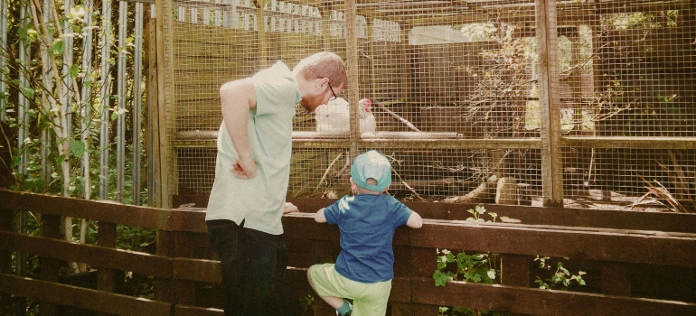 going to the zoo is one of the fun things to do with kids after moving to Edmonton