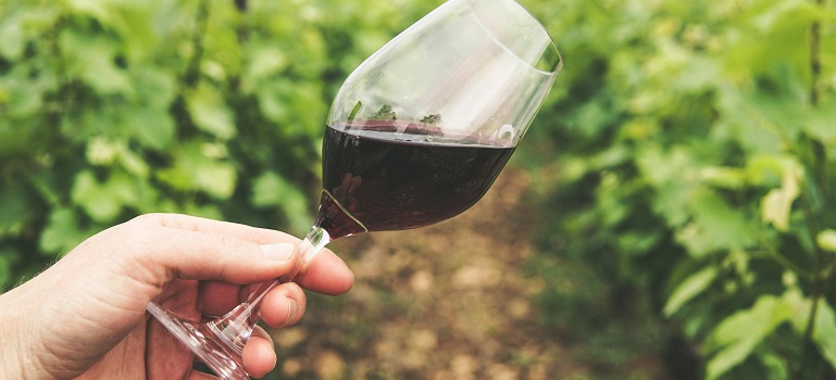 a red wine glass