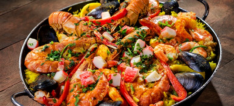 Paella in the wok