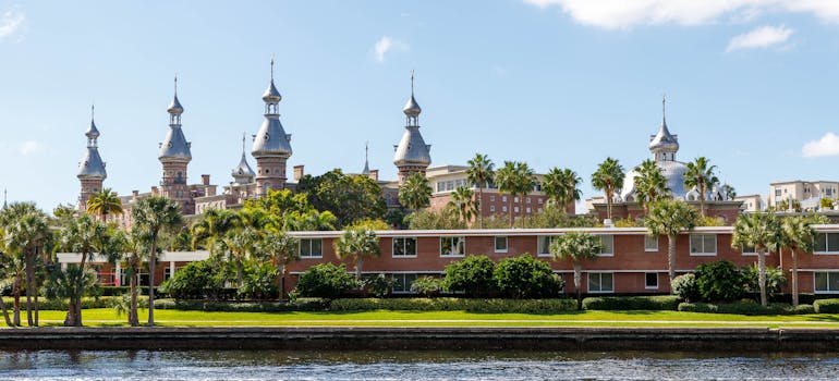 A building in Tampa