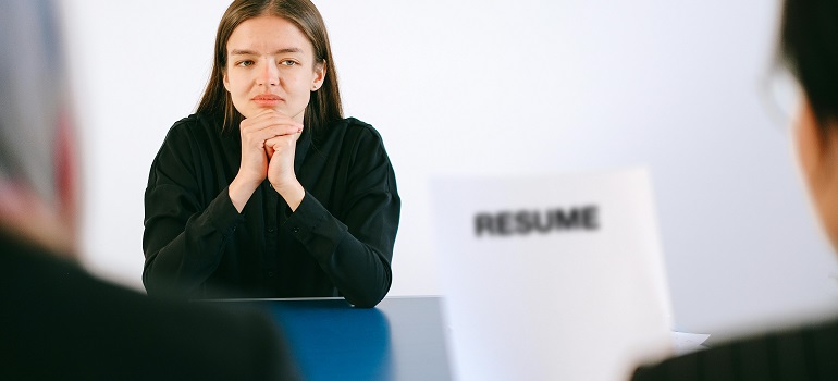 a woman who knows all the job hunting tips for newcomers in Vancouver
